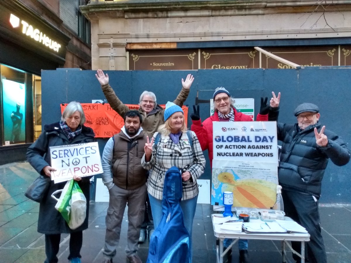 🧵Inspiring scenes on the Global Day of Action Against Nuclear Weapons! From York🇬🇧 to New York🇺🇸, seeing diverse actions worldwide speaks volumes about our collective dedication to a world with no nuclear weapons. #NuclearBanNYC