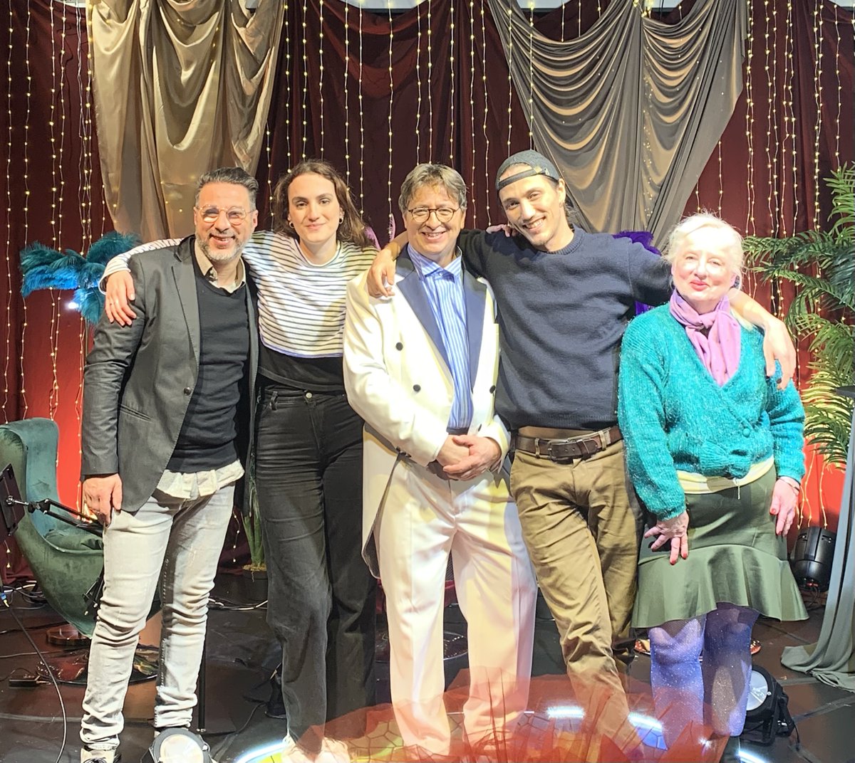 QuizAndStrip tweet media