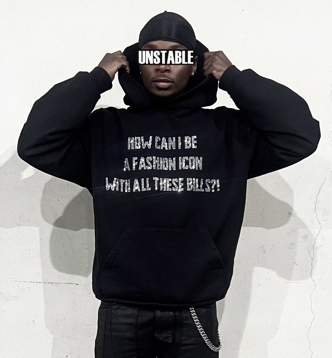 grivenchy's tweet photo. HOW CAN I BE A FASHION ICON WITH ALL THESE BILLS, BITCH?!

BILL$ HOODIE OUT NOW! 

https://t.co/T1I9M1hLyN https://t.co/2N59DKmZg5