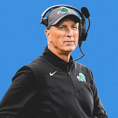 Houston_Coogs's tweet image. As my sources indicated on Sunday, #Tulane's Head Coach Willie Fritz is a prime candidate for the vacant head coaching position at #Houston. The pursuit is heating up, highlighting Fritz's winning reputation 📈