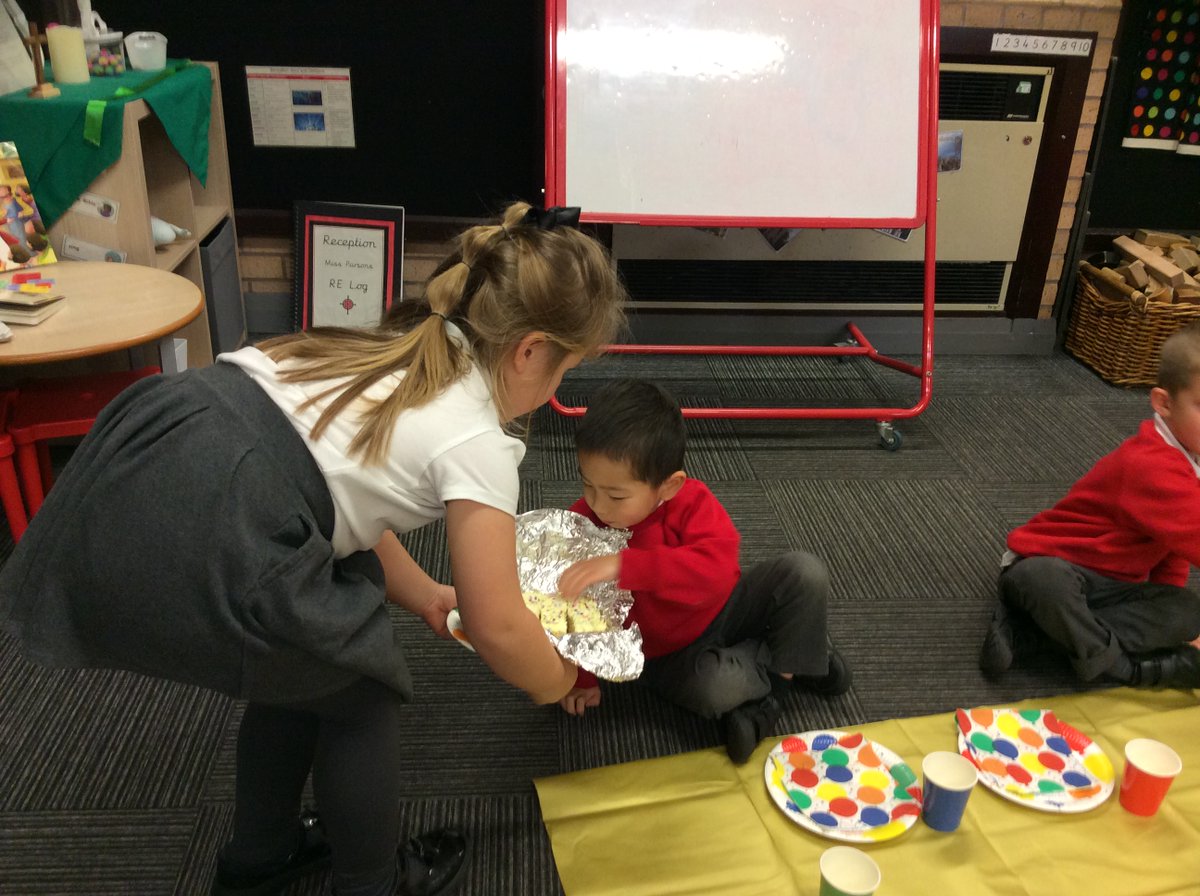 StPhilipsRA's tweet photo. In RE we are learning about the true meaning of Christmas. We discussed how we would be upset if others forgot our birthday, so it is important that we remember Jesus on his birthday. We decided to have an early birthday party for Jesus! #teamstphilips @StPhilipCEAP https://t.co/ggEP7MvMgG