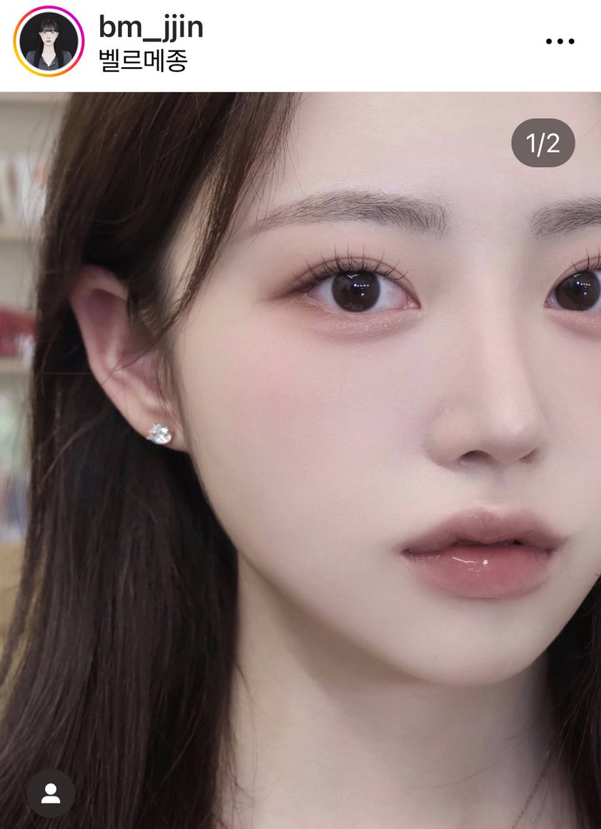 Cbeauty2's tweet photo. 《気合い入れるところ》
・まつ毛
・艶リップと唇陰影シャドウ
・チーク
・アイライン

《手を抜くところ》
・眉毛
・目尻アイシャドウ
・グリッター https://t.co/F4sVs1dhCB