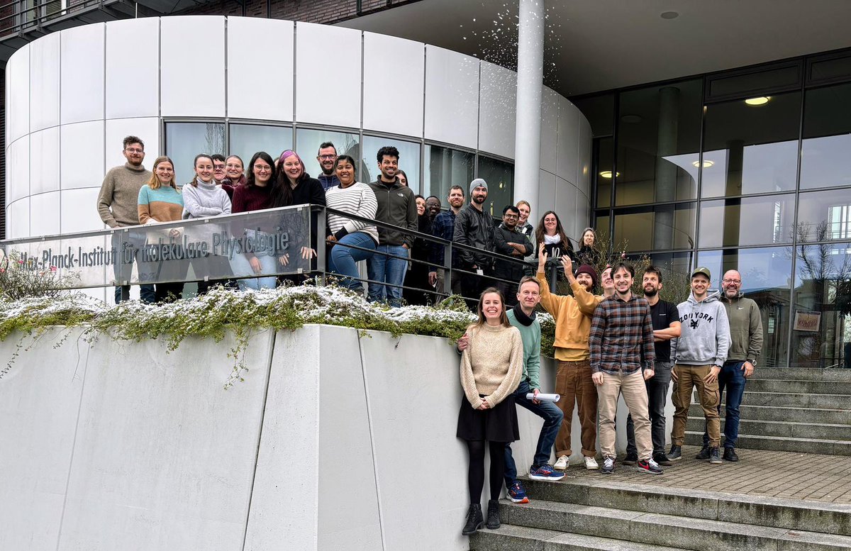 Oleg Sitsel (@oleg_sitsel) on Twitter photo Big thanks to (twitterless) Vicky Trinkaus,
<a href="/Intein/">Stefan Raunser</a> and all our speakers for a stunning 2-day cryoEM/ET winter school <a href="/mpimoph/">MPI Dortmund</a> - well timed to the first snowfall in Dortmund! Big thanks to (twitterless) Vicky Trinkaus,
<a href="/Intein/">Stefan Raunser</a> and all our speakers for a stunning 2-day cryoEM/ET winter school <a href="/mpimoph/">MPI Dortmund</a> - well timed to the first snowfall in Dortmund!