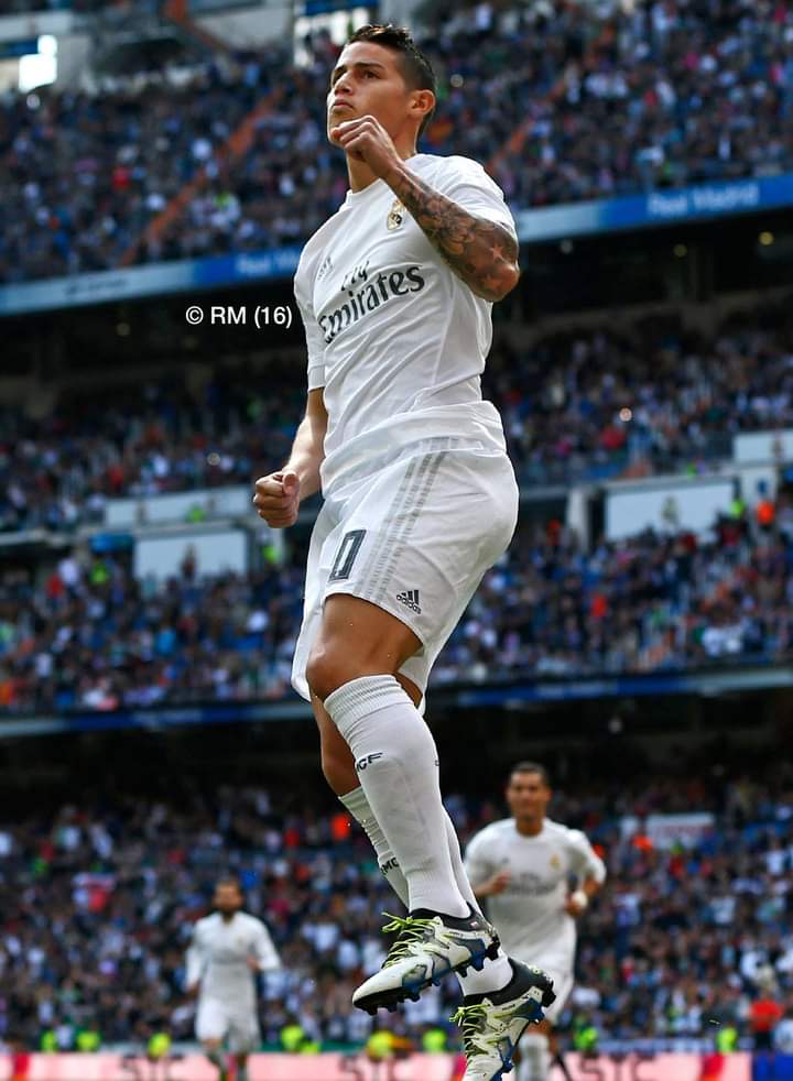 Mogdany's tweet photo. Los jugadores con el dorsal diez del Real Madrid desde 1994/2023 con la mejor métrica de gol y asistencia: 

🇨🇴 James Rodríguez 0,9 
🇩🇪 Özil 0,85
🇵🇹 Figo 0,67
🇧🇷 Robinho 0,56
🇳🇱 Sneijder 0,43
🇩🇰 Laudrup 0,28
🇭🇷 Modrić 0,28
🇸🇷 Seedorf 0,25
🇫🇷 Lass 0,08 

El mejor @jamesdrodriguez https://t.co/mUiSNqvoBI
