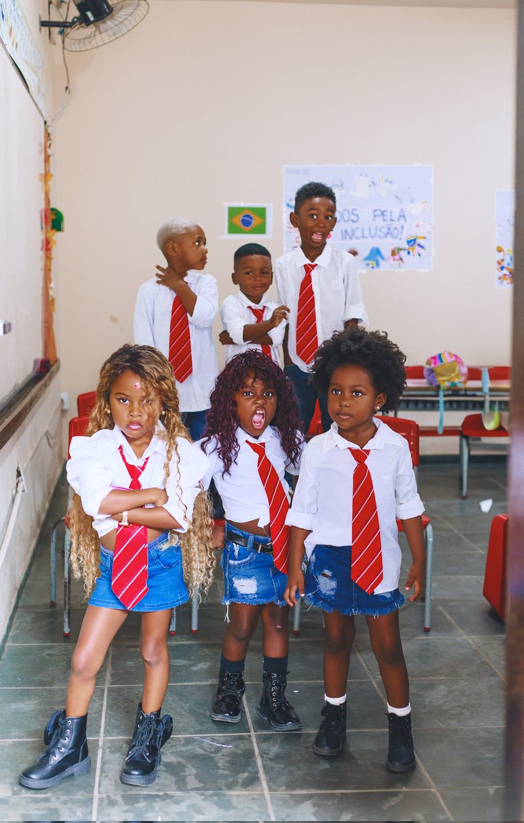 rbdmaniaco's tweet photo. O PODER DA DIVERSIDADE!! Que lindeza!  Crianças negras fazem uma sessão de fotos homenageando o grupo RBD.

Aos olhos do fotógrafo 📸@Rwalkers https://t.co/ntxoYRGIcX