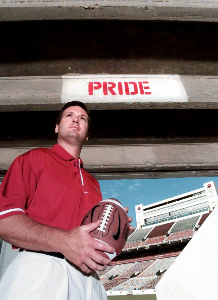 SethOliveras's tweet image. I googled &apos;program guy&apos; and this is the first image that came up: