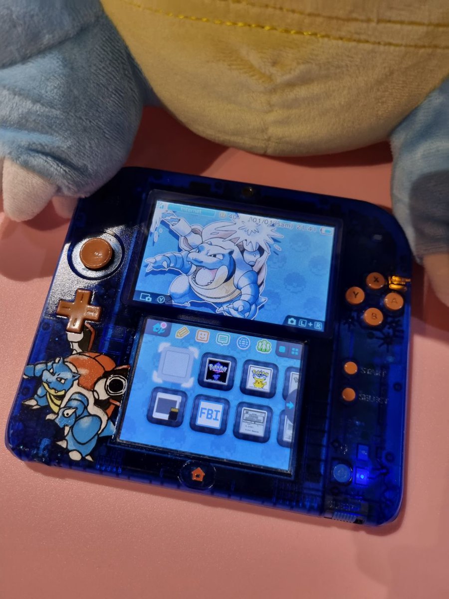 KentDuff's tweet photo. Merci la belle-sœur pour cette 2DS spéciale Tortank 😍😍

Son insta : https://t.co/V09DTsGzwE https://t.co/1qPsJN1RCa