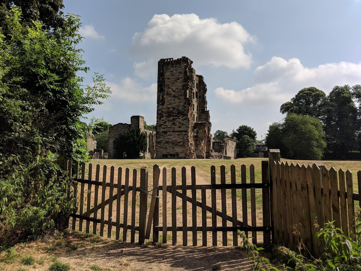 OneTownUK (@onetownuk) on Twitter photo Taken in July 2018, a few years ago now! The amazing <a href="/AshbyDeLaZouch/">Ashby de la Zouch</a> Castle. Who has been here? Taken in July 2018, a few years ago now! The amazing <a href="/AshbyDeLaZouch/">Ashby de la Zouch</a> Castle. Who has been here?