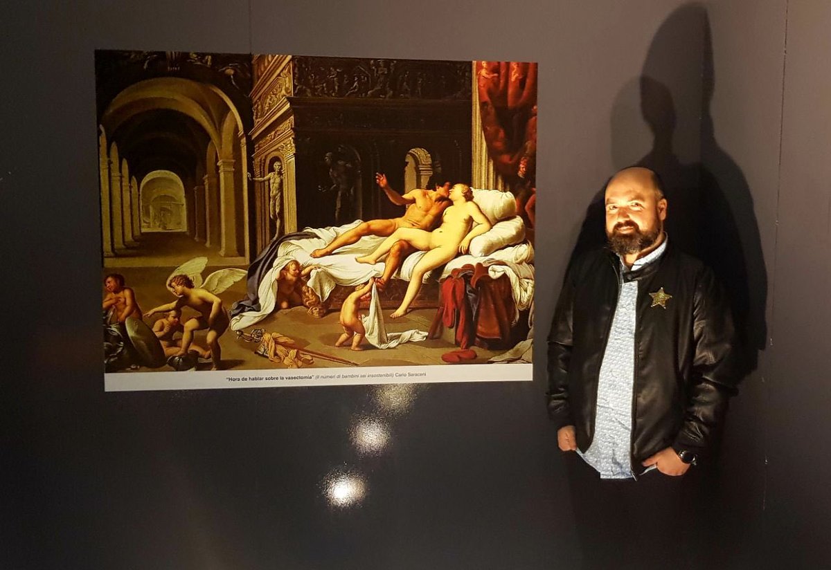 joseignacio's tweet photo. Mi recuerdo a @hematocritico pasa por ver expuestas algunas de sus geniales obras artísticas en la brillante exposición de Humor absurdo que organizó Mery Cuesta para el museo @CA2M_Madrid , al lado de grandes como Mihura, Chumy, Forges, Eugenio o Millán Salcedo.
#GraciasHemato https://t.co/y0KyXiDO3C