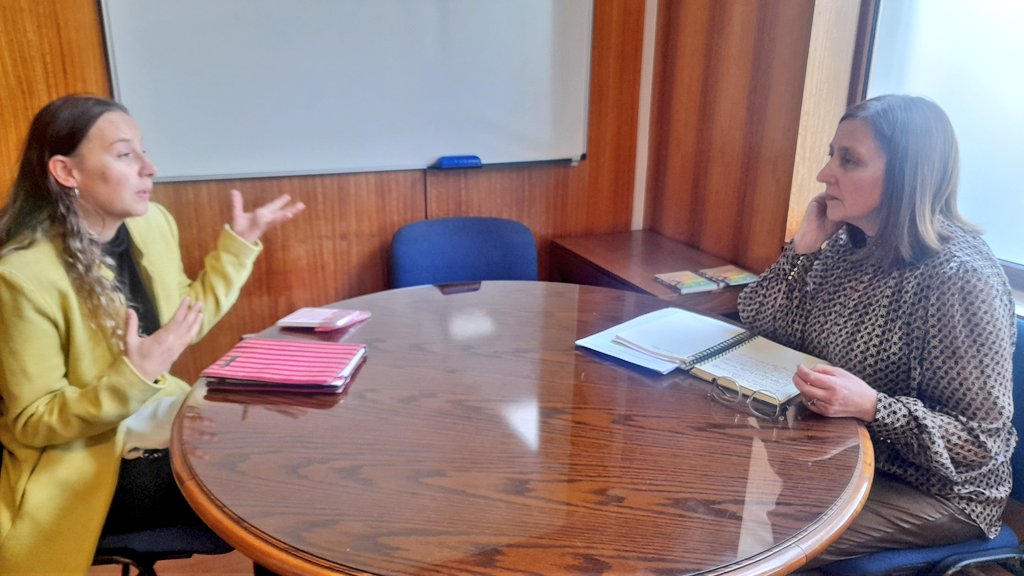 LosLagosBBNN's tweet photo. 📌 Hoy, nuestra seremi (s) Ximena Reyes, desarrolló una extensa jornada de audiencias, donde atendió a vecinos y organizaciones de diversas comunas de la región.

#Seguimos trabajando para dar soluciones a las demandas de las familias de Los Lagos y continuar mejorando sus vidas. https://t.co/bGSDDKuYh5