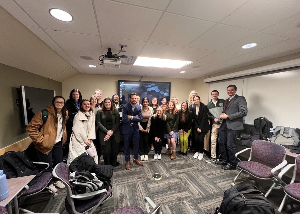 We witnessed a remarkable showcase of talent and innovation as these students presented their final #analytics projects in MDIA4130 taught by <a href="/drlaeeqkhan/">Dr. Laeeq Khan</a>. Congratulations to all the students for their hard work and innovative approaches.