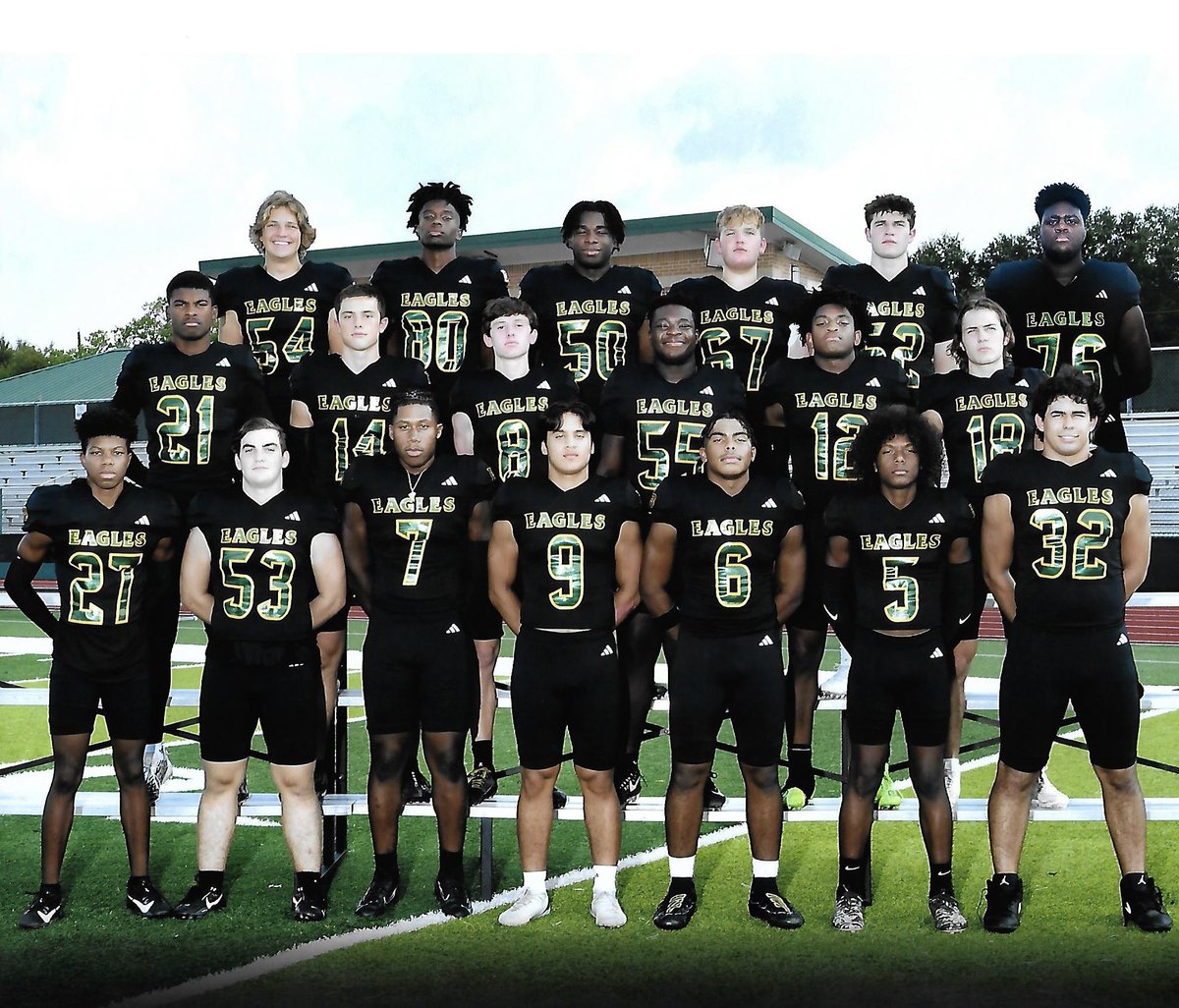 Thank you Seniors!

“No discipline seems pleasant at the time, but painful. Later on, however, it produces a harvest of righteousness and peace for those who have been trained by it. Therefore, strengthen your feeble arms and weak knees.” 

- Hebrews 12:11-12

#FullBenefit 🦅