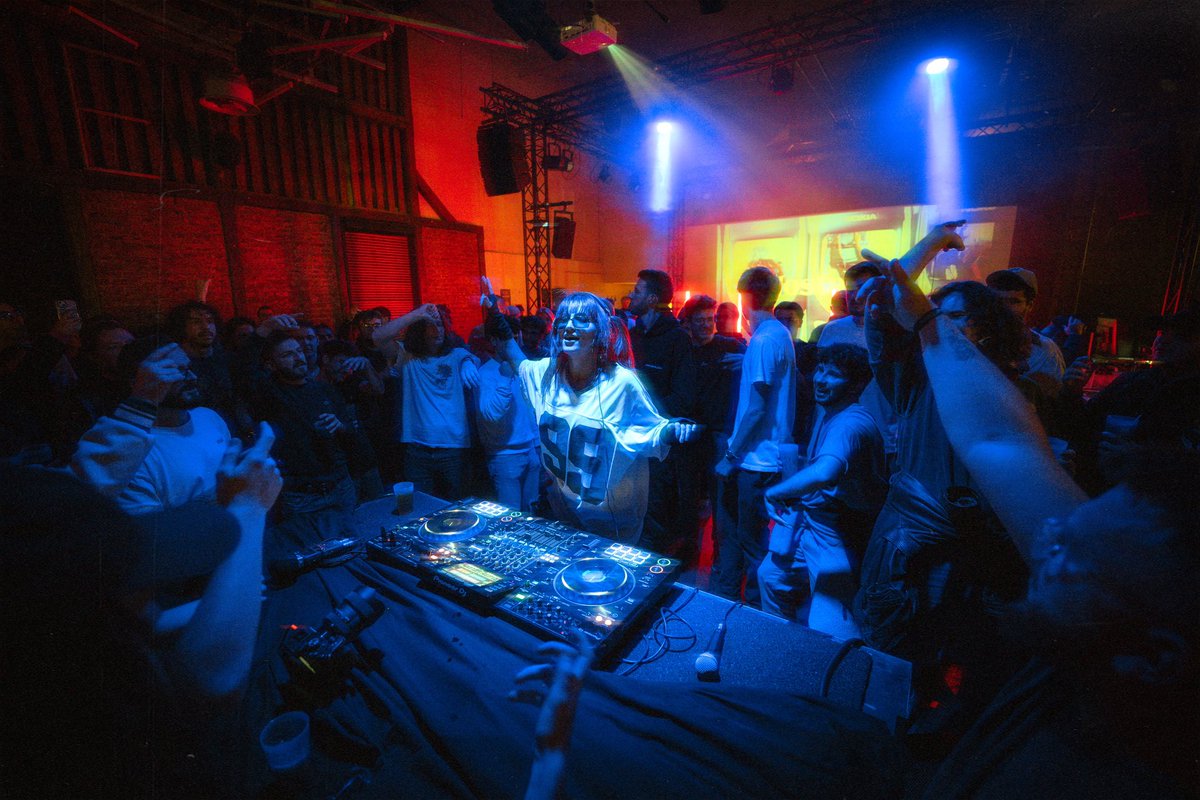 NOIR SUR BLANC tweet media