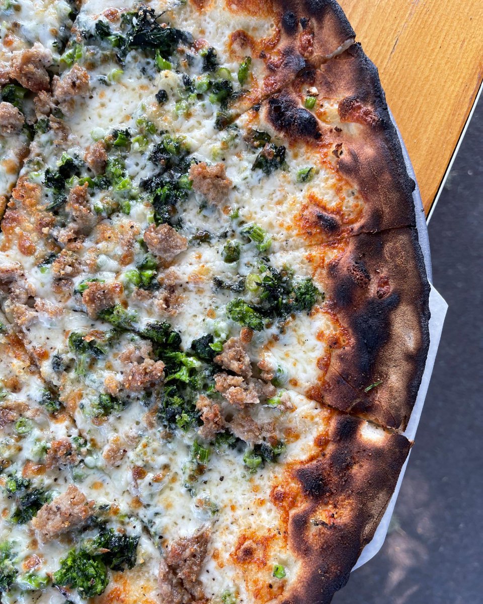 Big Green Truck Pizza tweet media