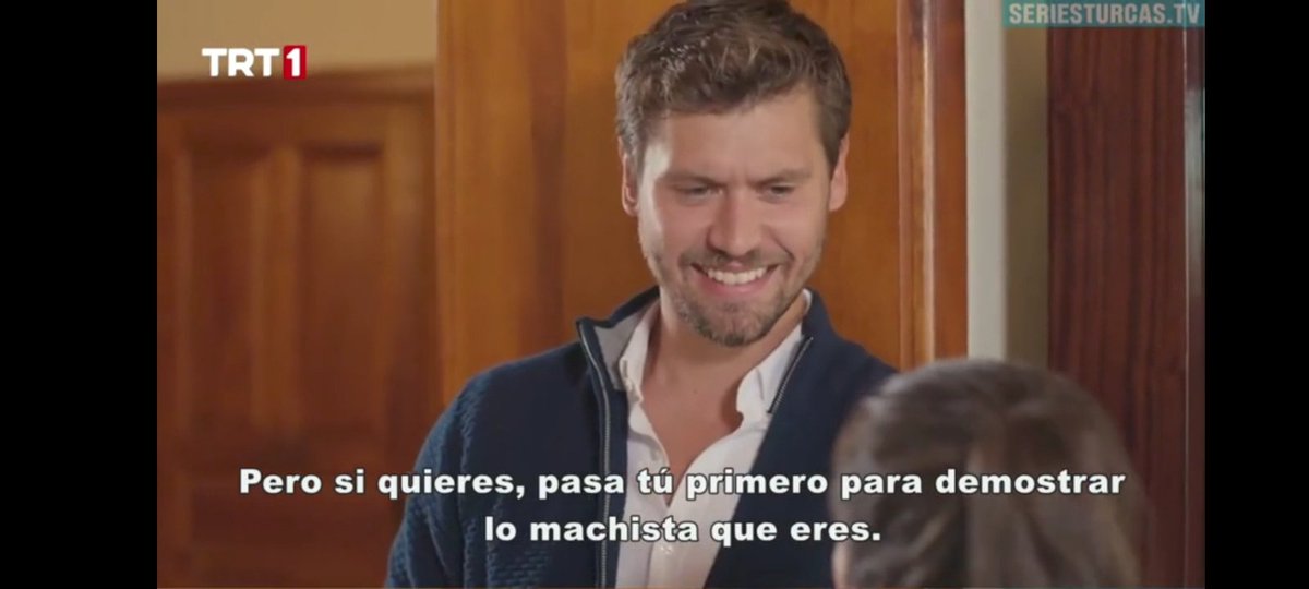 lm114ll's tweet photo. Lo nervioso que se pone Alp alrededor de Deniz y se esfuerza por demostrar que es el Alp de siempre es lindo y divertido jajsj🥺❤️✨️
#KendiDüşenAğlamaz #DenAl #AlpDen https://t.co/gMSLW6UmNL
