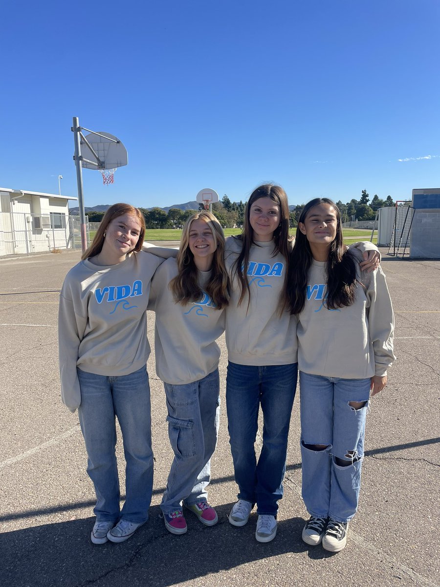 Michelle Ryan tweet media