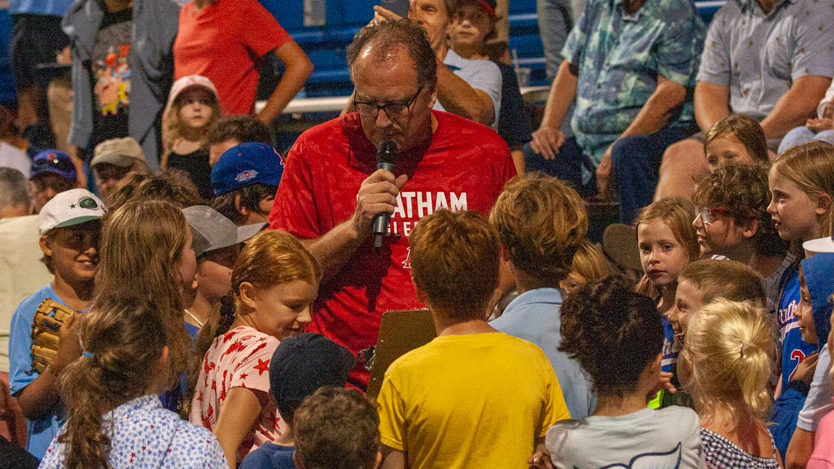 On this #GivingTuesday, we welcome any Anglers fans interested in donating to our summer tradition of baseball at Veterans Field to do so. We appreciate everyone who has helped support moments like these and 100 years of baseball in Chatham. chathamanglers.com/online-store/v…