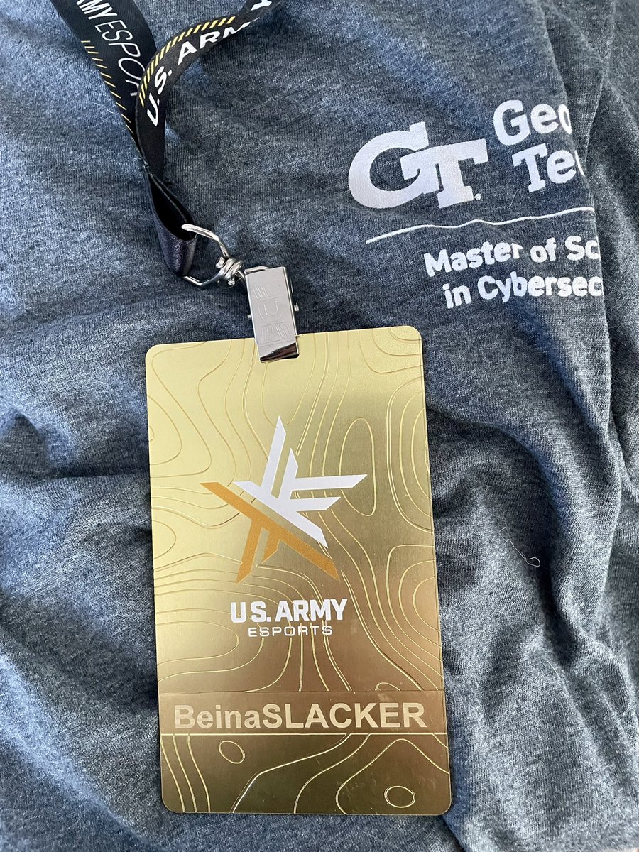 BeinaSLACKER's tweet photo. Two awesome things I received in the mail this weekend:
1. @gtomscyber #GeorgiaTechCybersecurity shirt came in! Hereβs to my first class done π₯
2. @NachoOchoSix @USArmyesports commemorative going away gift. Itβs amazing brother, definitely the most important badge of all https://t.co/0Hx5Eaioao