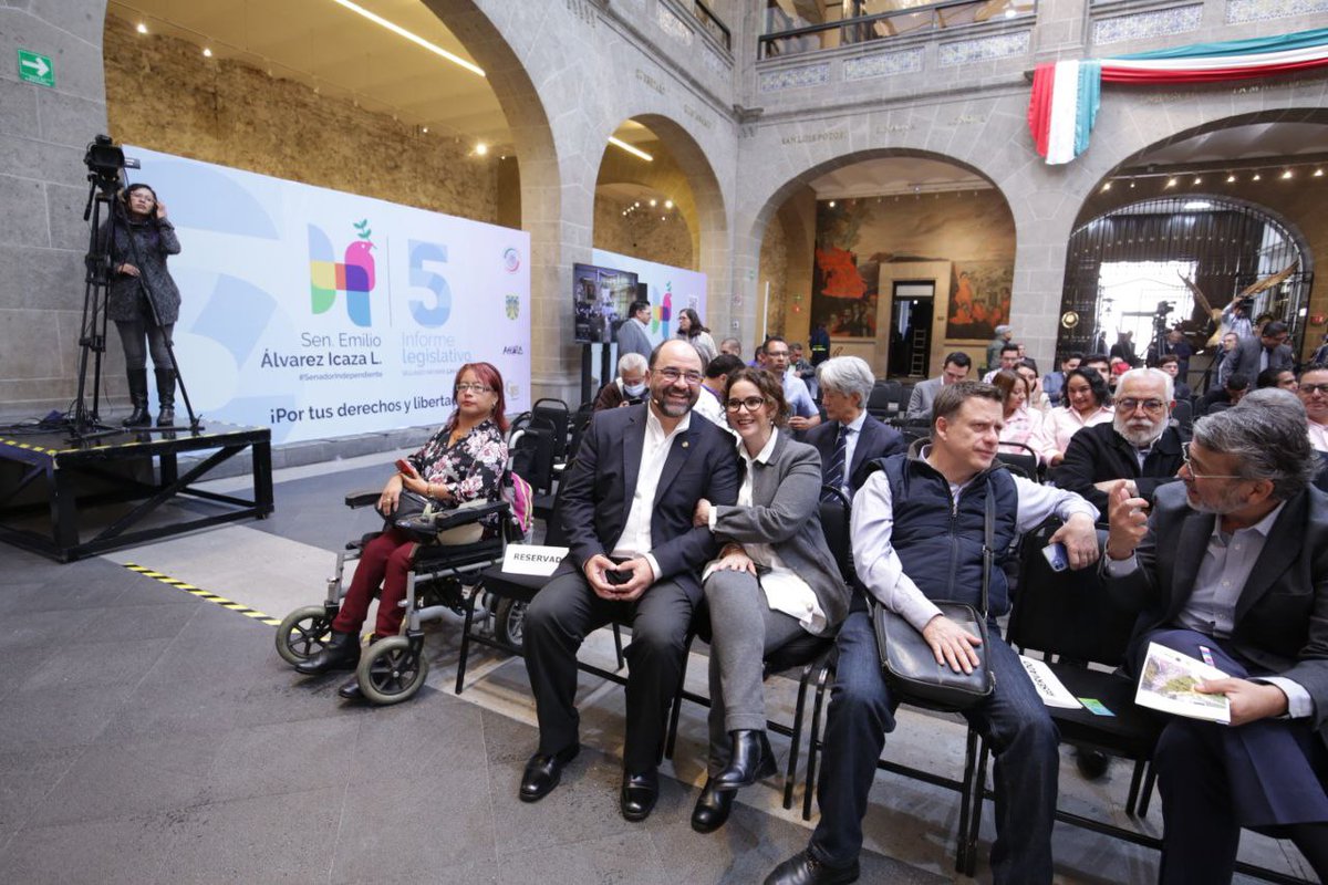 nancydelasa's tweet photo. ¡Felicitaciones a mi amigo, el senador @EmilioAlvarezI, por llevar a cabo este ejercicio de transparencia al presentar su 5º Informe Legislativo! 
Tu dedicación y compromiso con el servicio público, a favor de las y los ciudadanos, son un ejemplo a seguir. 👏 #5Informe #Transparencia
