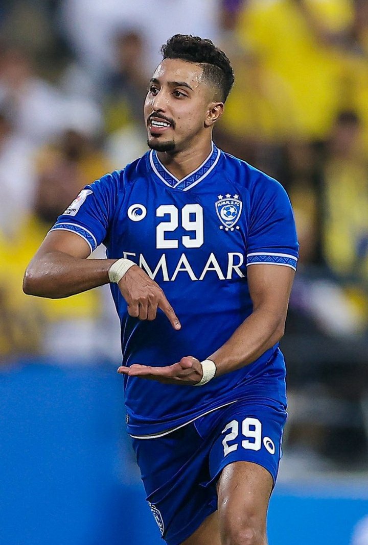 #الهلال_نافباخور
رغم ضياعه لركلتي جزاء 
الا انه عزز التقدم بهدف خرافي .....