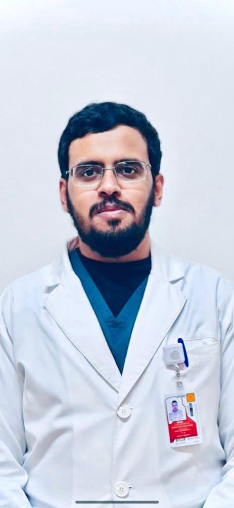 نهنئ ونبارك النقيب الدكتور :

#احمد_صالح_الحجري_العنزي 

بمناسبة حصوله على البورد السعودي ( الدكتوراة ) في الجراحة العامة .
سائلين المولى أن تكون عوناً له في خدمة دينه ووطنه .