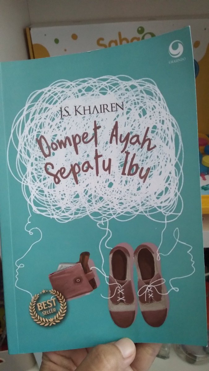 _ranikinar_'s tweet photo. @senjatanuklir Dompet Ayah Sepatu Ibu https://t.co/tUcKPcd4pR