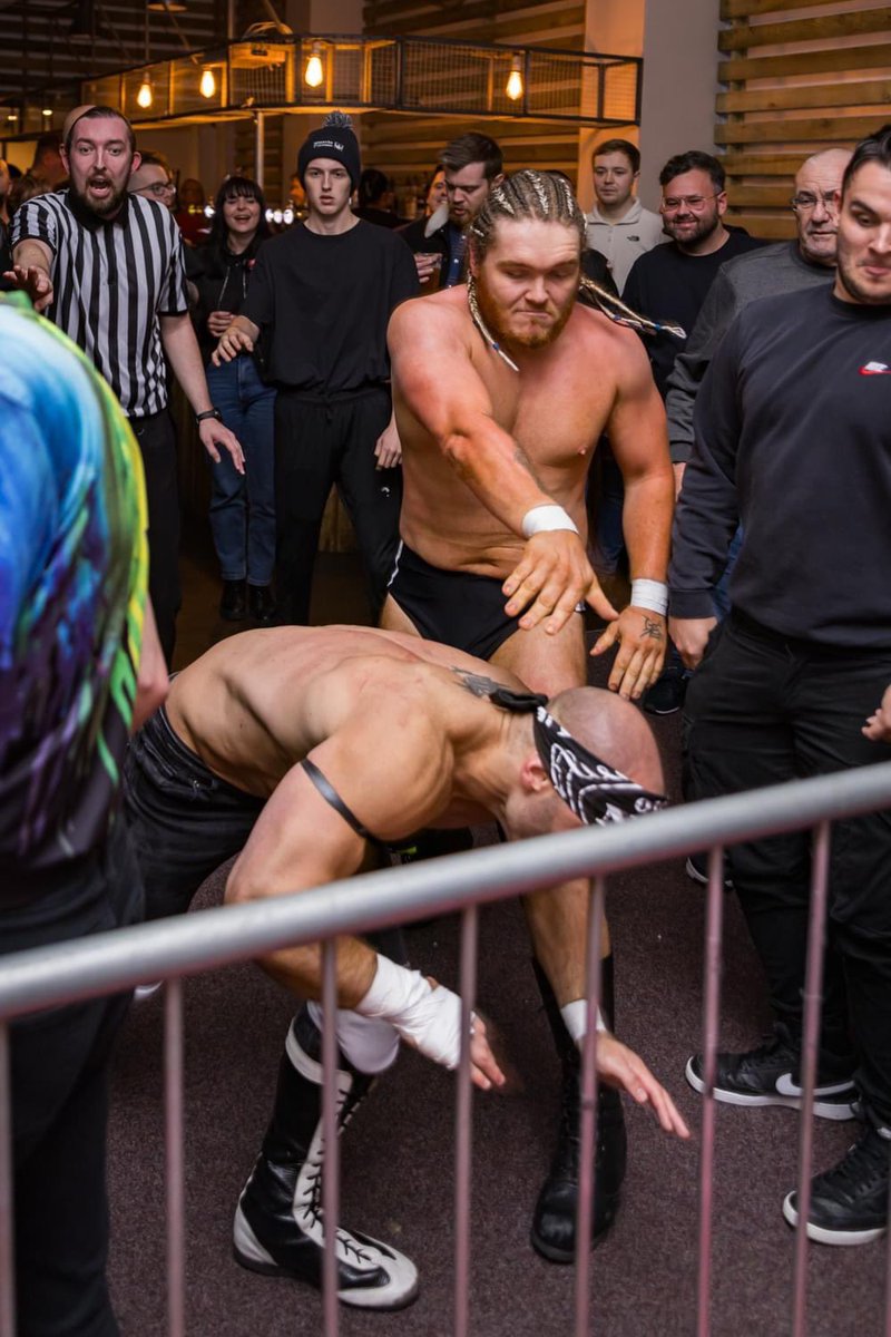 CurtAtlas's tweet photo. Photo dump from @ExistPro UNSANCTIONED
4-way dance elimination match vs @jamesellispw vs @JoshBreenPW vs @MartynGrant88
📸 - @emmameekphoto
🤼♀️ - @ExistPro
#prowrestling #wrestling #indywrestling #prowrestler #wrestler #existprowrestling #existpro #exist https://t.co/eBEcGzyNhG