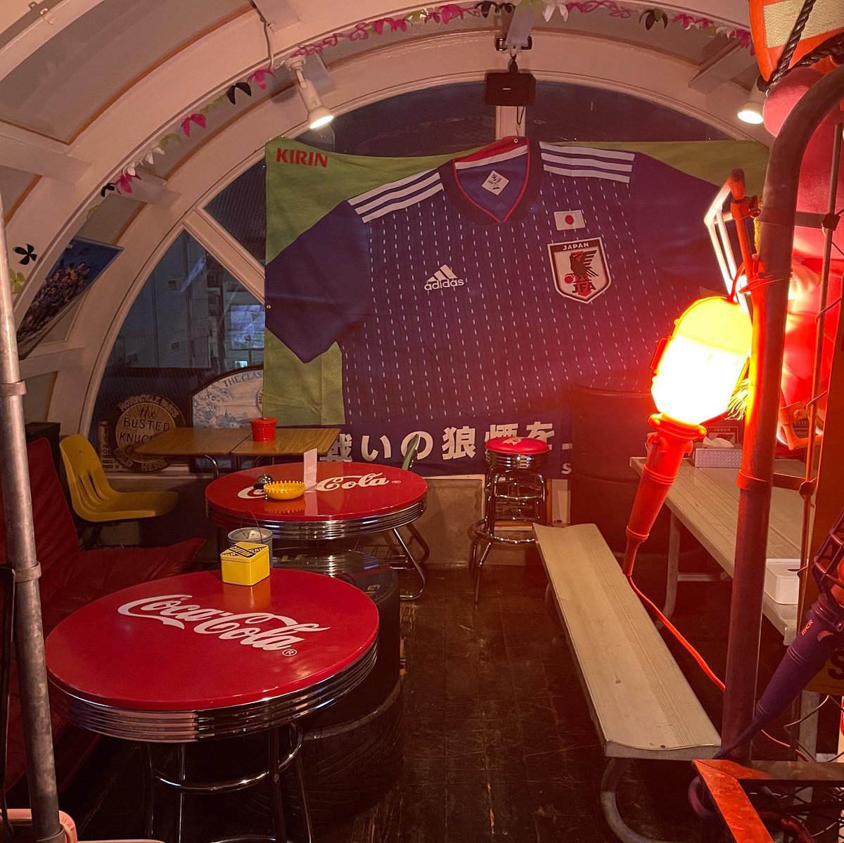 CROSSEHIMEJAPAN's tweet image. MATSUYAMA BASEです

忘年会！新年会のご予約絶賛受付中！

事前予約のお客様の特典激アツ！！！

御予算　メニュー内容　時間　貸切
↑ガンガンお問い合わせ下さい♪

#MATSUYAMABASE
#松山市BAR
#愛媛県BAR
#世田谷ベース