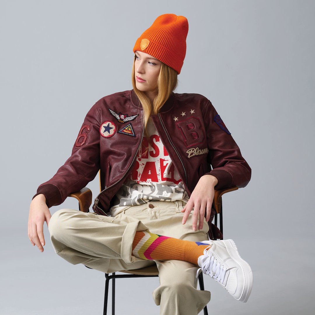 Look from Downtown

#BlauerUsa #FallWinter023 #AcademyCollection