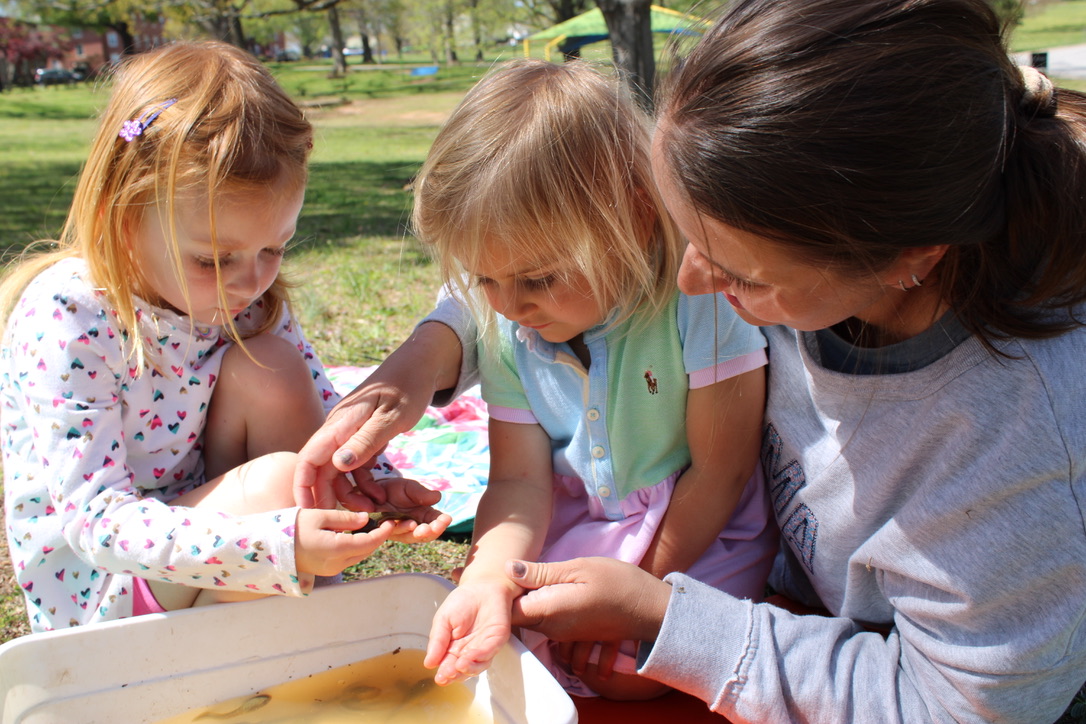 YOU make all this possible! 💖 When you donate to the Dix Park Conservancy this #GivingTuesday, your gift will go toward building a cherished park for you + your crew to gather, play, relax and make lifelong memories🌲

Donate: ow.ly/jZvA50Qc8mS