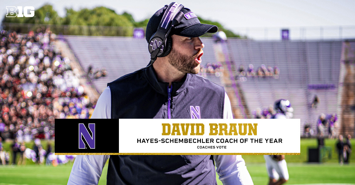 A 𝘽𝙄𝙂 shoutout to the 2023 Hayes-Schembechler Coach of the Year recipient - @NUFBFamily’s David Braun