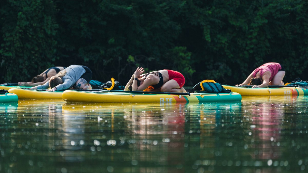 A whole new meaning to finding your balance 🧘

Instructor Katy McCoy guided us on a rejuvenating escape from the hustle and bustle of daily life. Attendees were able to nurture their mind, body, and spirit during these calming and stress-free beginner courses.

📷: Michael Durr