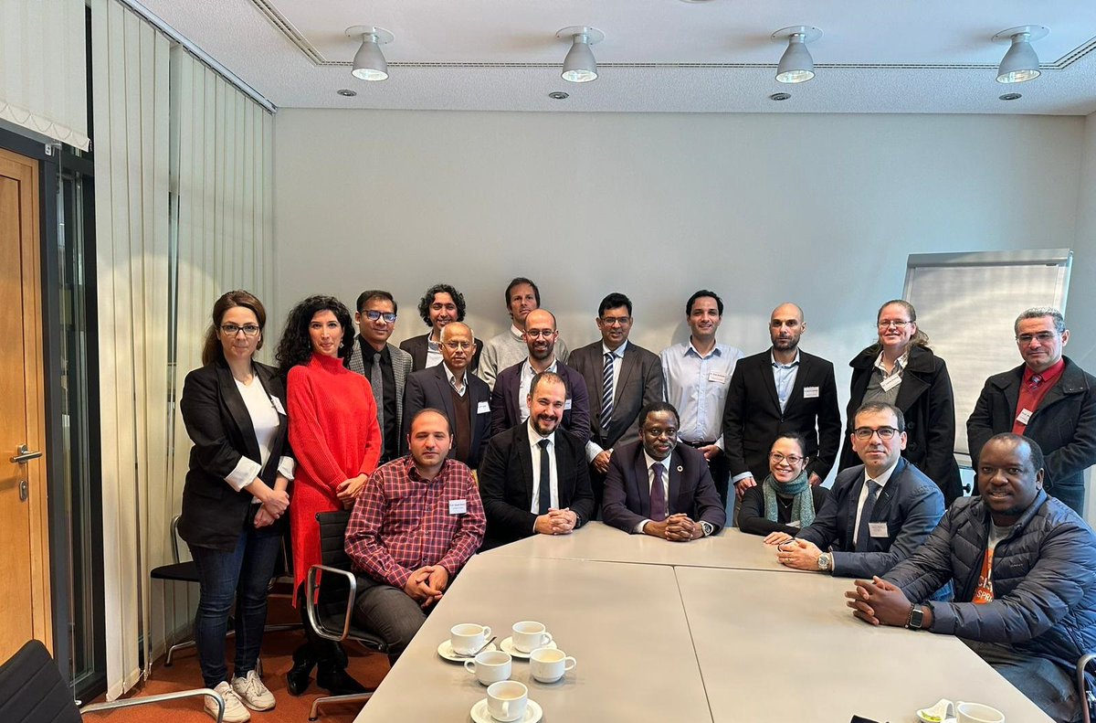 Great talks with @tmarwala, Rector of the UNU & Under-Secretary-General of the UN. We are excited @TUHamburg to extend our collaboration with UNU & mobilize our Eng skills to tackle global challenges & support #SDGs. Thanks to @edelguenther & @KavehMadani for making this happen!