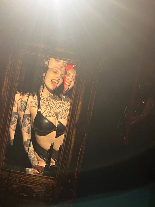 Last minute opp. My week has drastically changed &amp; I have space at 4.30 TOMORROW - missmarilynx@gmail<a href="/tag/edinburgh"class="tags"><span>#edinburgh</span></a>