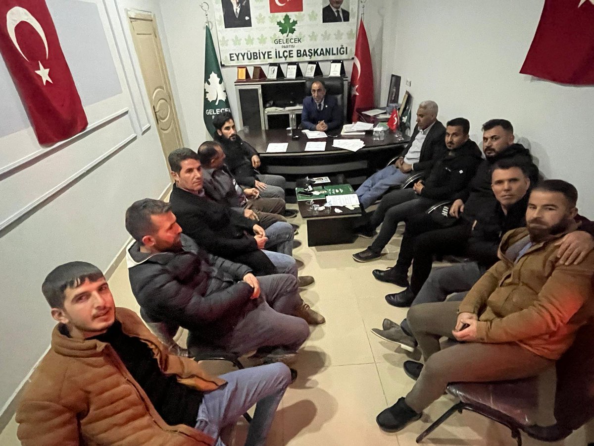 SuphiKara63's tweet photo. Gelecek Partisi Eyyübiye ilçe teşkilatımız
Haftalık yönetim kurulu toplantımızı ve yerel seçimlere dair
Fikir alışverişinde bulunduk
Gelecek Hepimizindir. @Ahmet_Davutoglu @abdullahbasci @hidayetbaysal8 @Celalciftcitr @mehmetyetim63 @SaitSaf1 @merTolun1 @AkcuraReyhan @merTolun1 https://t.co/gQm97PfzIk