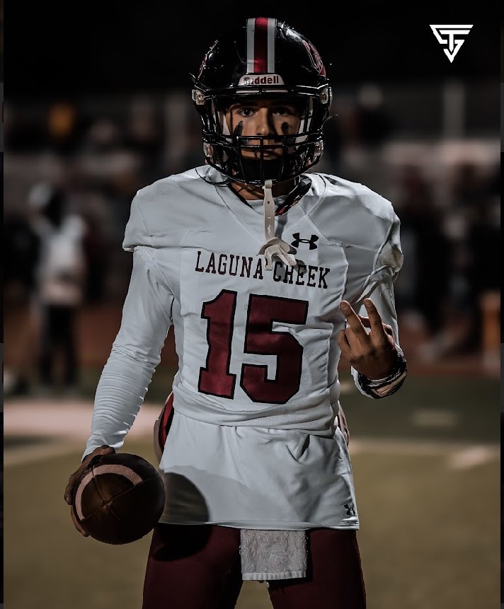 Check out my Junior Szn 2023-2024 Highlights ! 👉🏻 hudl.com/v/2MWs4g @lagunacreekfb @CoachRNillHC_LC @AcademyValor @BrandonHuffman @NP_Recruiting