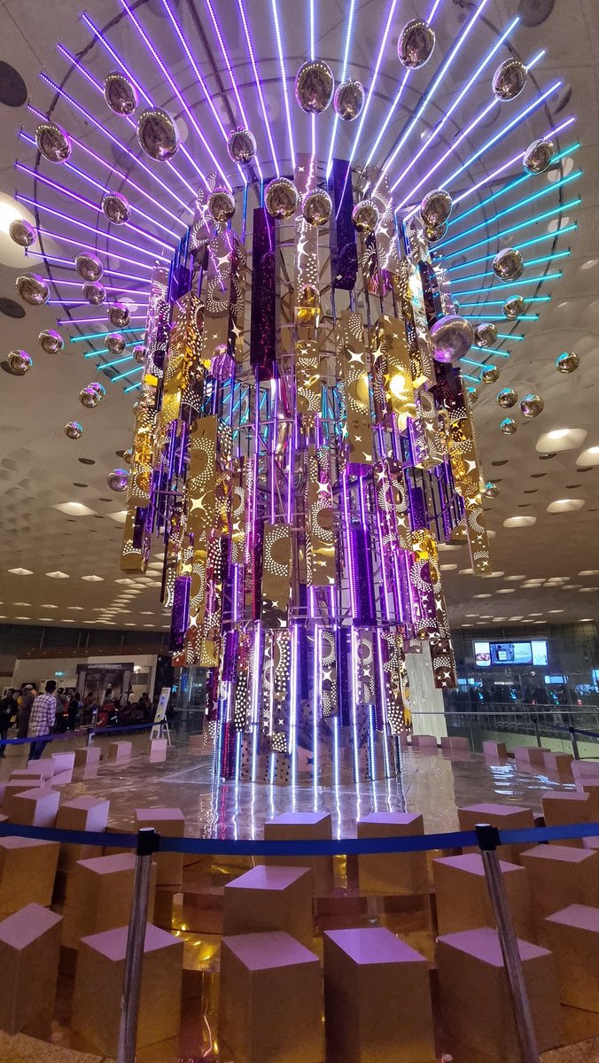 This looks pretty cool, a 8-hour Layover at <a href="/CSMIA_Official/">Mumbai Airport</a> Mumbai Airport before heading back to the 🇬🇧 #travelblogger #Mumbaiairport #mumbai
