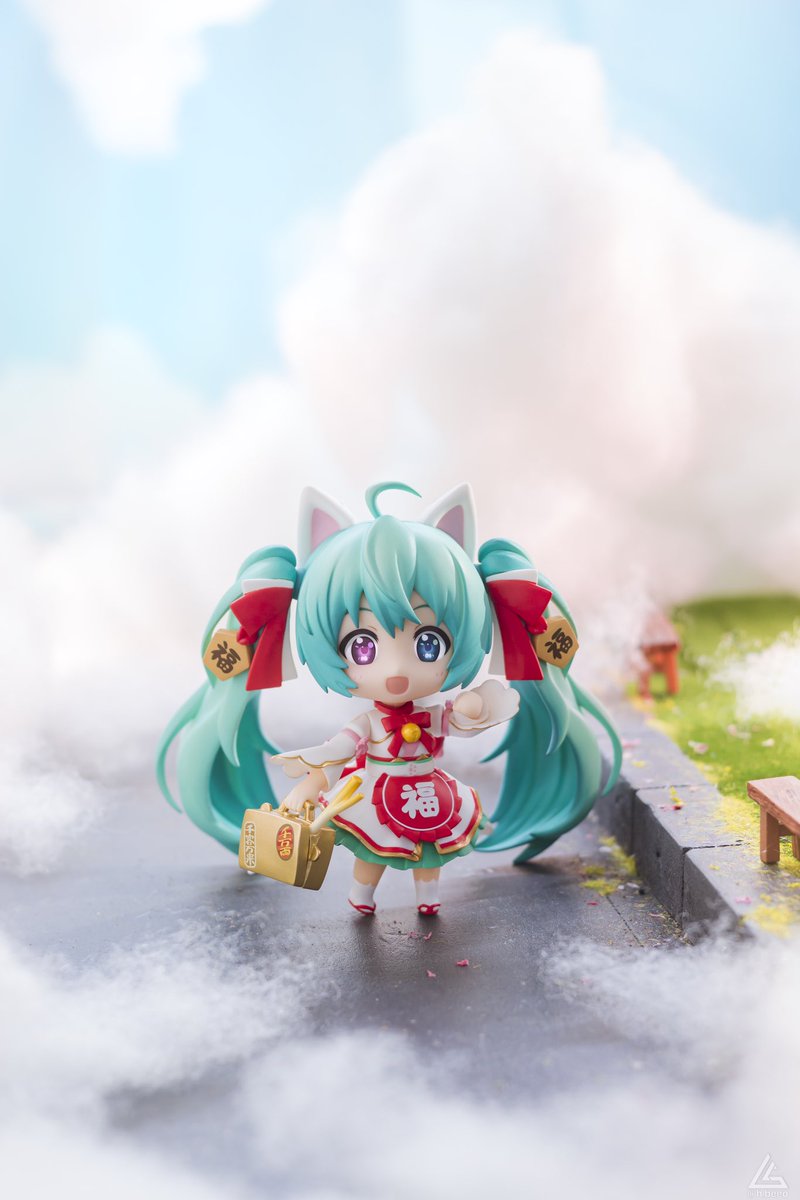 Cloudy road trip ☁️

#初音ミク #hatsunemiku #miku #vocaloid #goodsmilecompany #goodsmile #gsc #animegirl #cat #catgirl #cute #tomsenpainoticeme #nendoroid #nendography #gscfiguresirl #toyphotography #myfigurecollection #dream #canon #vietnam