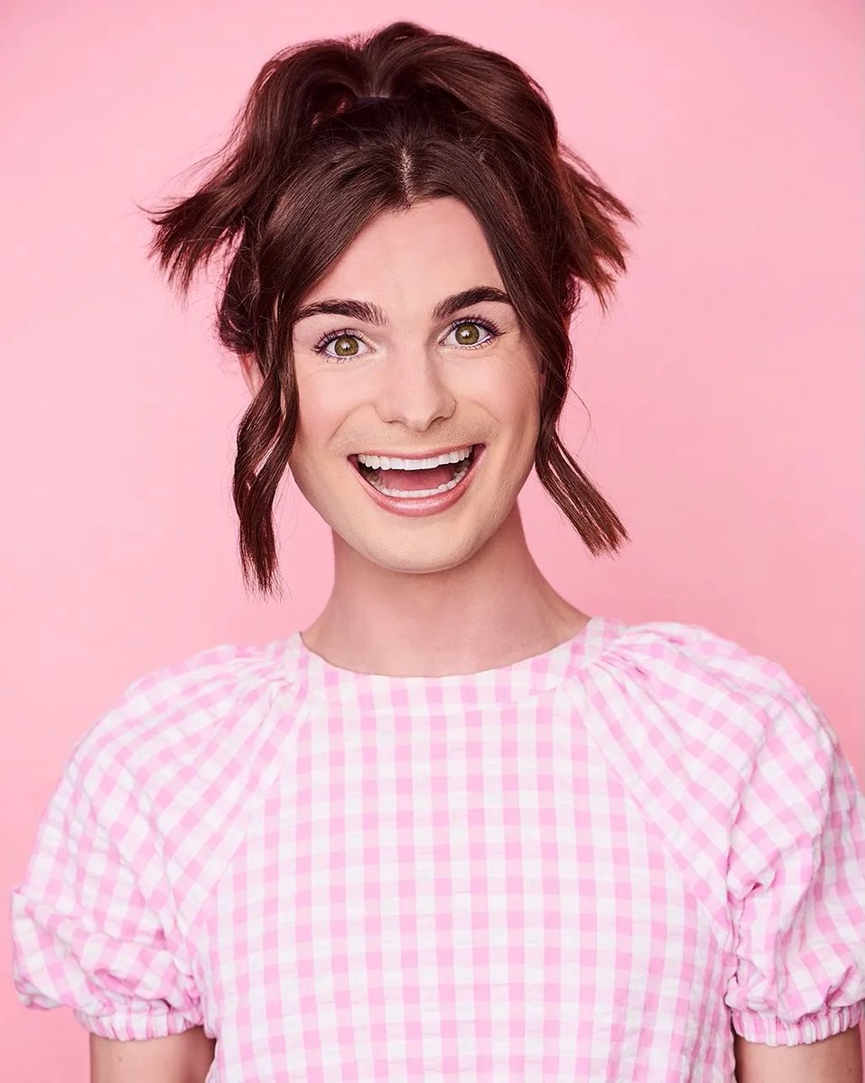 According to the media…

This is blackface:          This is a woman: