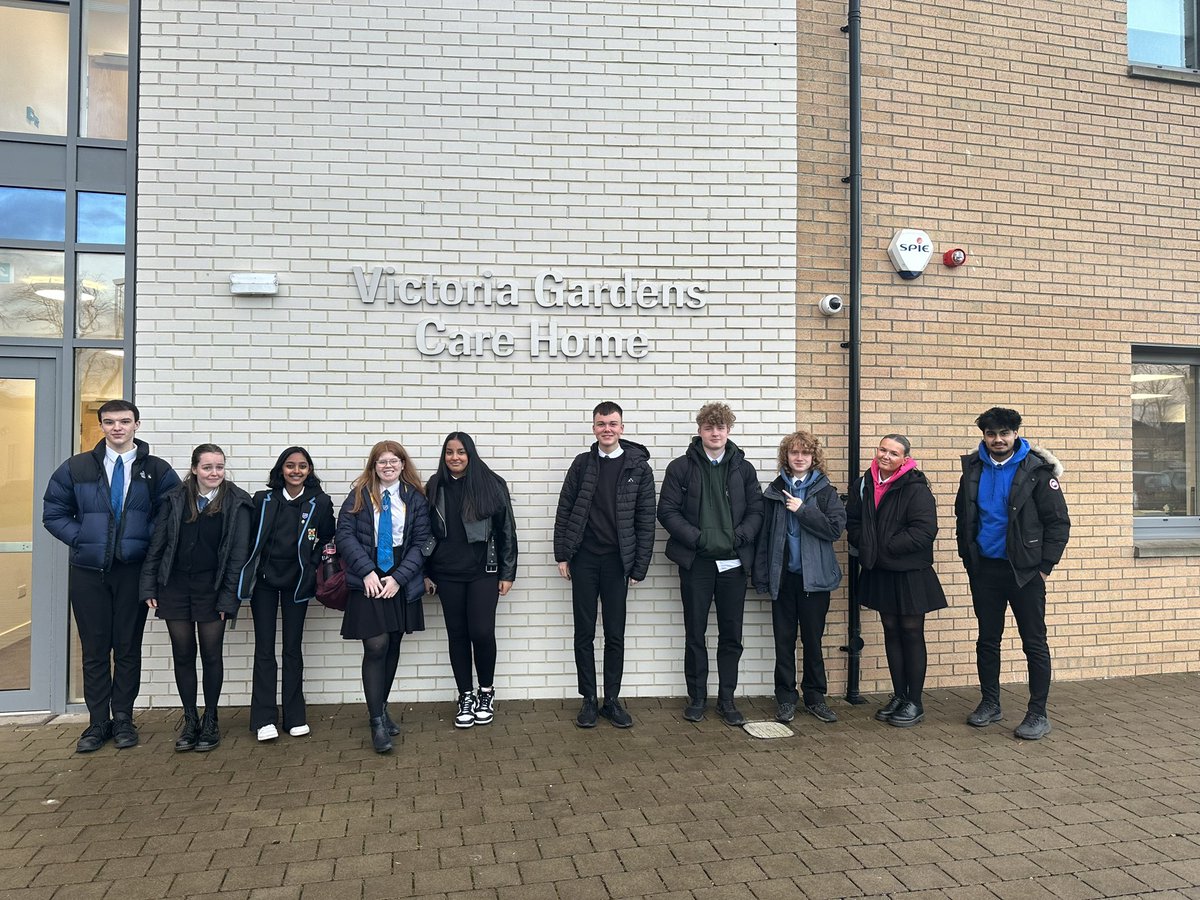 Some of our Captaincy team had their first visit to a local care home yesterday. You all done brilliantly and had such a positive impact🌟 Super proud of you all!😊 Looking forward to next time! <a href="/KnightswoodSec/">KSS</a>