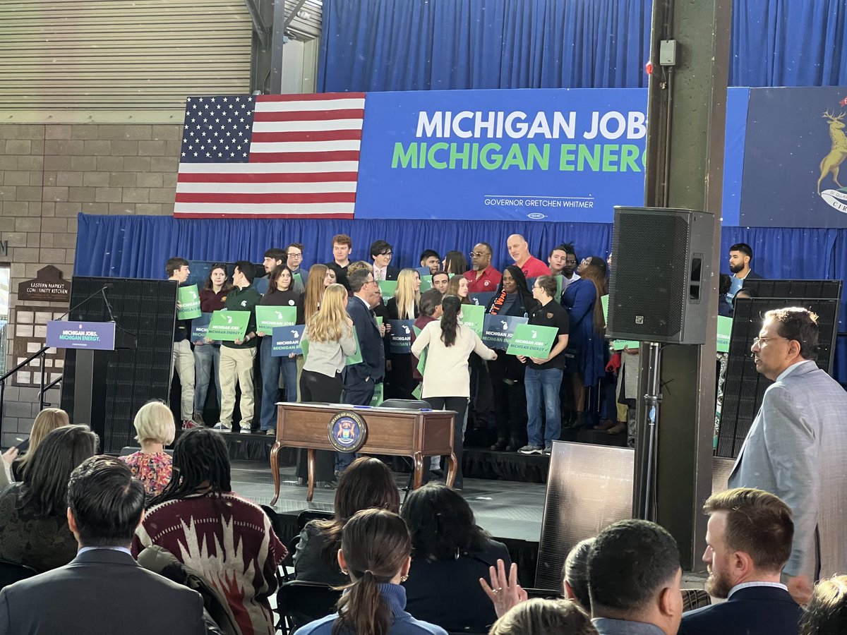 CraigDMauger's tweet photo. Michigan Gov. Gretchen Whitmer is about to sign a major overhaul of state energy policies into law in Detroit.

The changes include a 100% clean energy standard for utilities to hit by 2040. https://t.co/022eIqLw5w