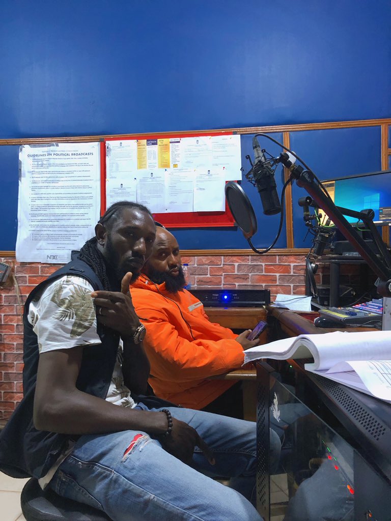 realknme's tweet photo. Thanks to all who tuned in last night for || #musicsplash on 92.3fm Benin with @mcfasodo || @itvradiong || #BMP loves you all
#BMP EP link up in my bio
#Afrobeats #Naija #BeninCity #RecordingStudio #Singer #Songwriter #Music #Phur #Lagos
#Music #NewMusic #Afrobeats #Life https://t.co/KB3JGRNOjs