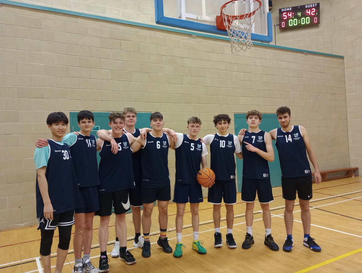 54-42 win for @BoothamSchool U19 basketball team against Harrogate Grammar this evening. 28 individual points for George P. Well done team!