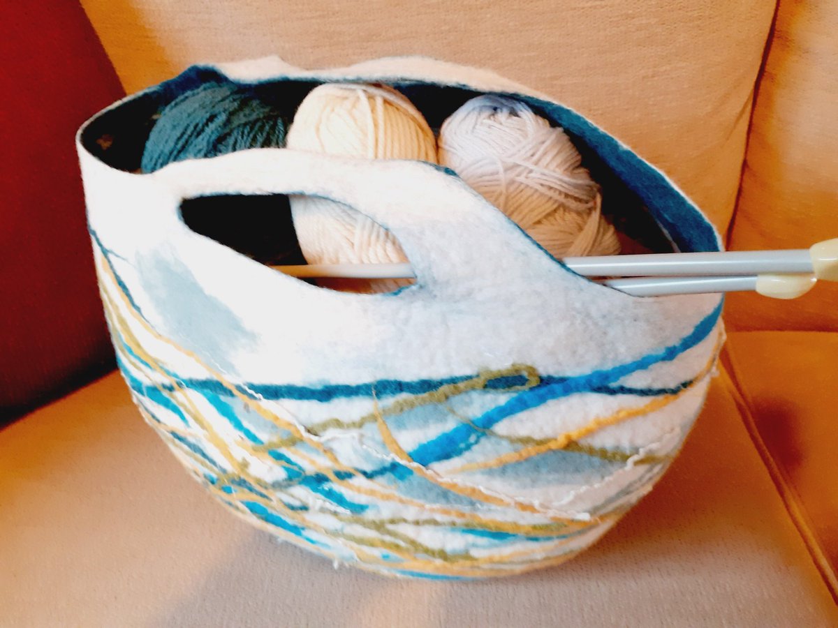 hilarytaylor00's tweet photo. 25% off everything in my etsy shop https://t.co/80uxMTQNQk #feltedwool #fibrearts https://t.co/kBZ6ZyvaU3