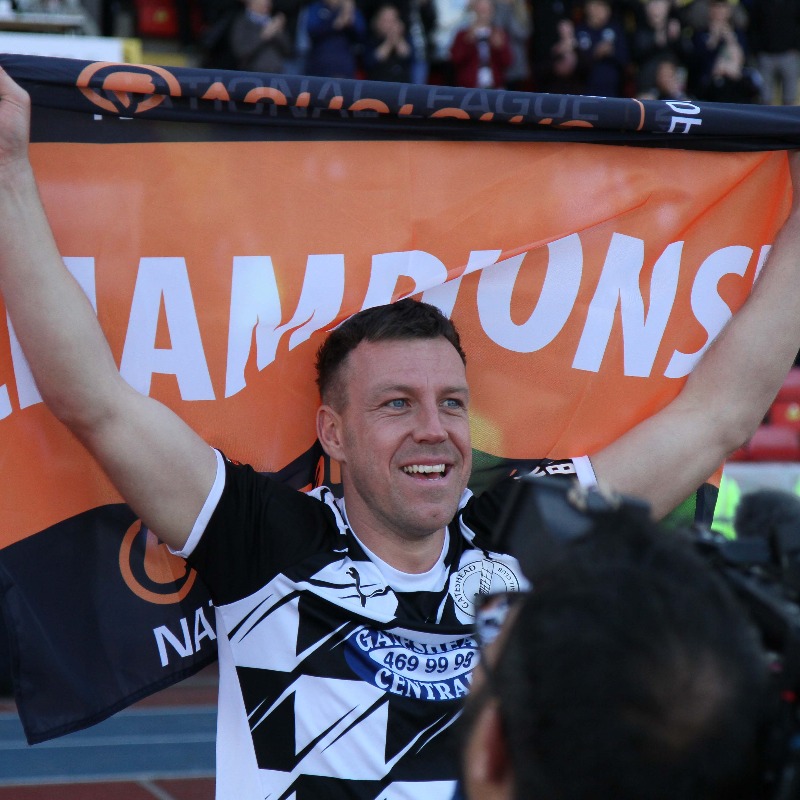 GatesheadFC's tweet photo. Two Wembley appearances ✅
One @TheVanaramaNL North title ✅

Looking forward to your future on the touchline, Mags! 🙌

#WorClub ⚪️⚫️
