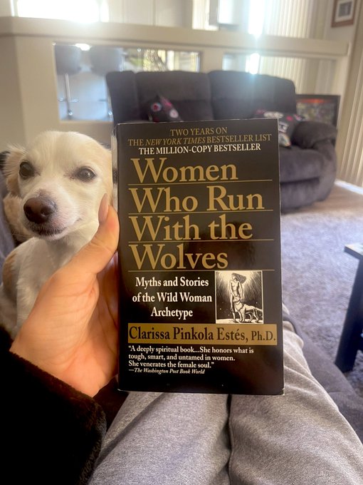 If this applies to you:  Tell me why you think this book is a masterpiece -or not. 📚🐺 https://t.co/p<a href="/tag/realloyalfans"class="tags"><span>#realloyalfans</span></a>