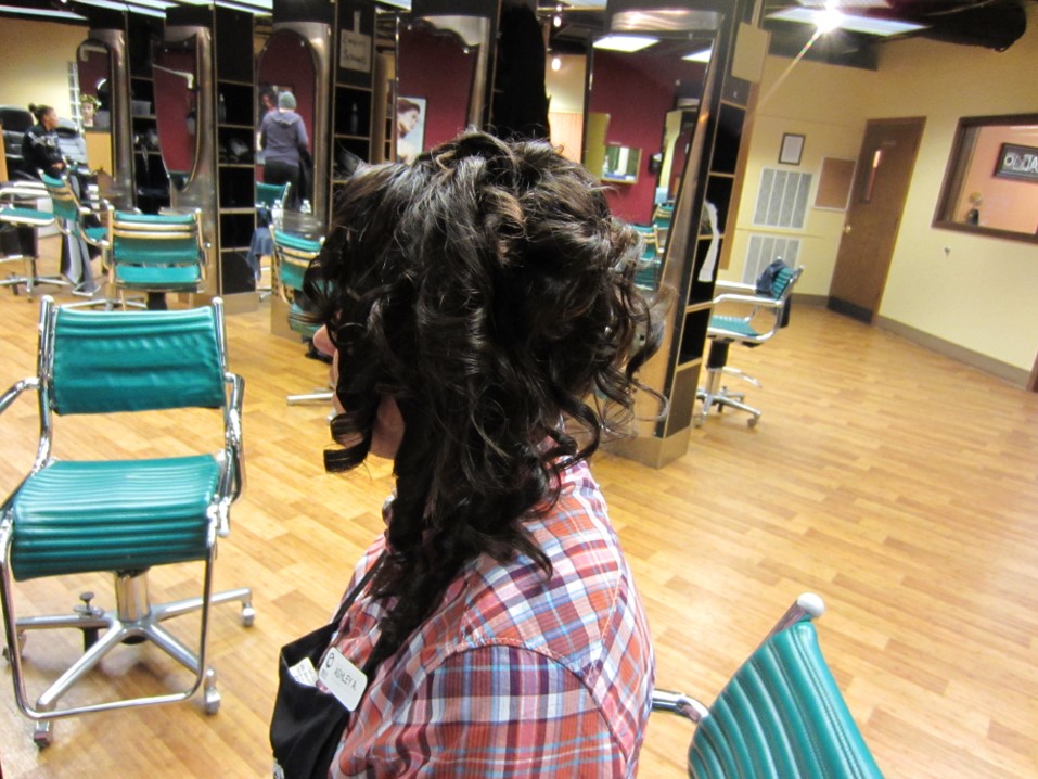 JetSetCorvette's tweet image. As a hairstylist, I understand that your hair is part of your personal style and expression. That's why I am here for your unique needs. Come by my salon today in Salem, OR!

#HairStylist #JetSetCorvette bit.ly/48S7D37