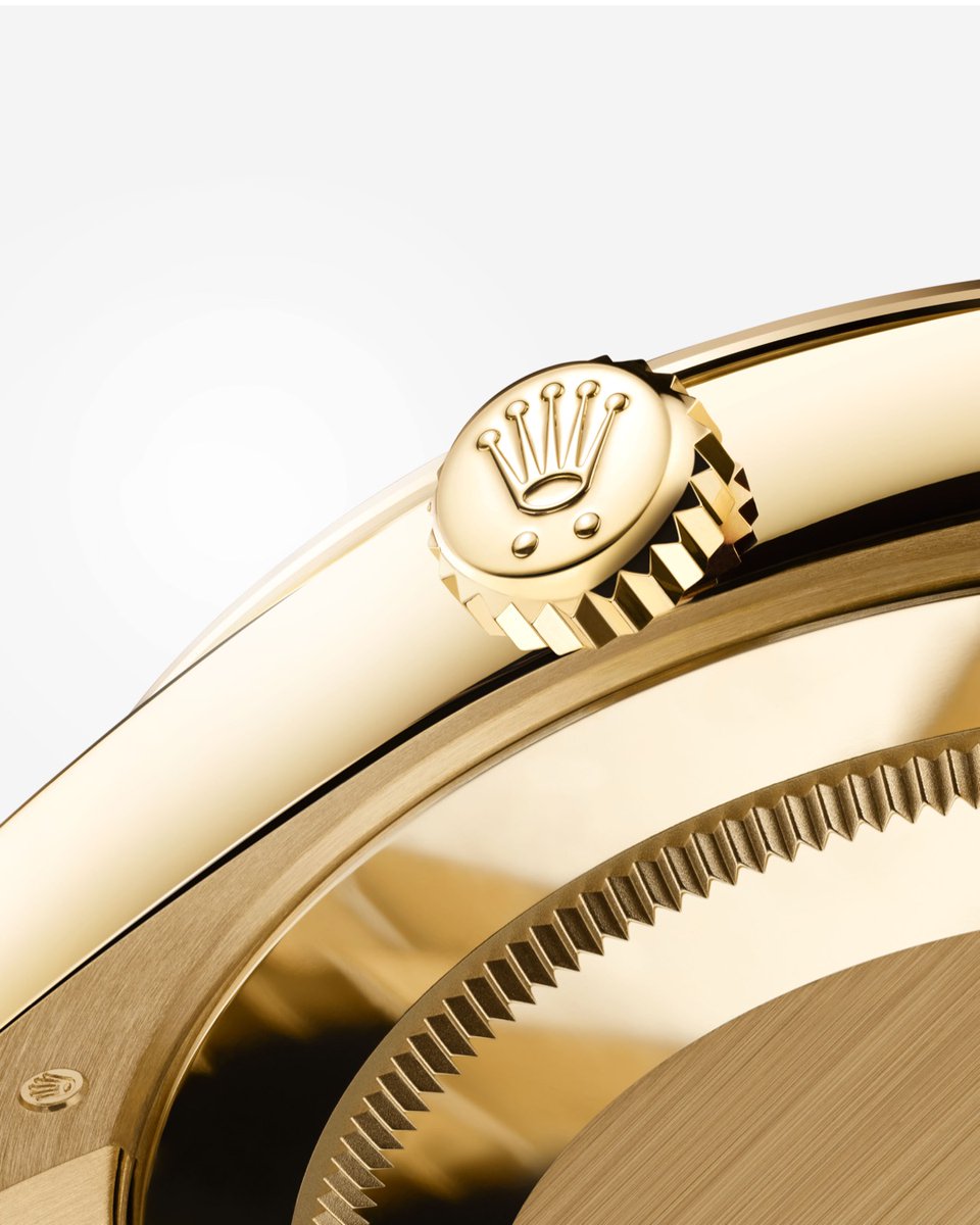 JVairAnderson's tweet photo. 18ct yellow, white or Everose gold. Each gold alloy is cast in @Rolex’s own foundry in Geneva, Switzerland. The commitment to excellence begins at the source. 
#Rolex #DayDate #OfficialRolexRetailer https://t.co/Pnm66bQQrF