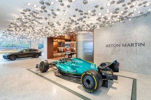 Aston Martin’s Q New York sets precedent in luxury retail design @SpecifierMagCSI @astonmartin buff.ly/3uBfqmi #alexanderzilbermanarchitecture #astonmartin #aza #champagneframe #news #qnewyork