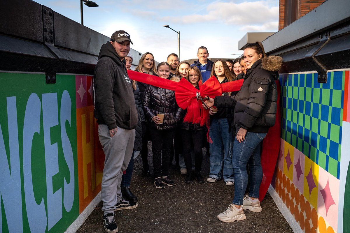 The Lee Cooper Foundation (@theleecooper_f) on Twitter photo TLCF & <a href="/TheHeartofGlass/">HeartofGlass</a> mural reveal 2023 ๐จ
<a href="/northernassist/">NORTHERN ๐</a> TLCF & <a href="/TheHeartofGlass/">HeartofGlass</a> mural reveal 2023 ๐จ
<a href="/northernassist/">NORTHERN ๐</a>